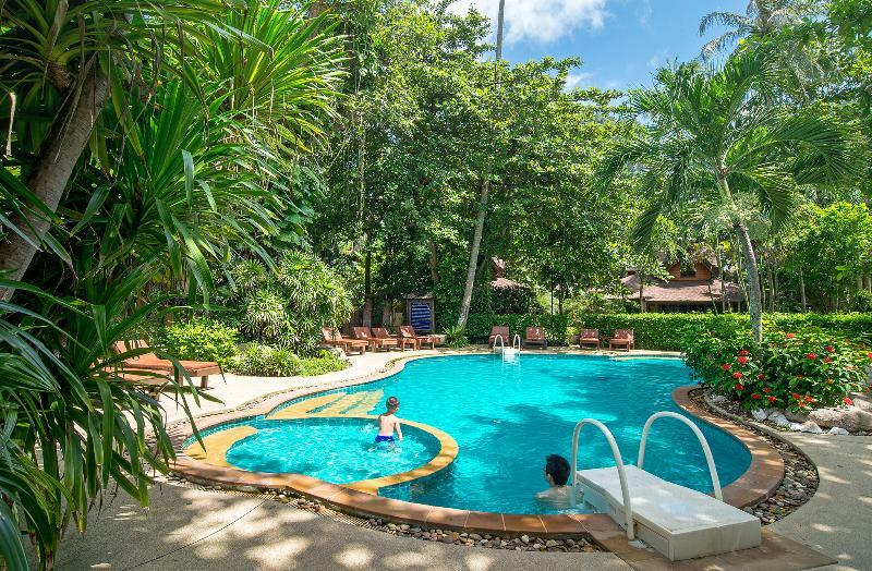 Sunrise Tropical Resort Railay Beach Exterior photo